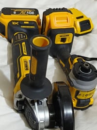 دريل ديولت • كوسره ديولت • ٣ بطاريات ديولت」「شاحن بطاريات دبل」「ماكينة ف...