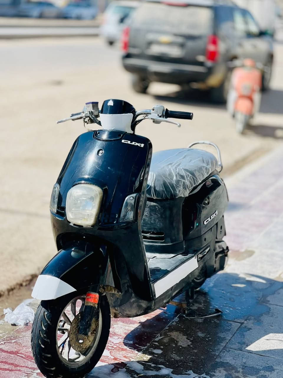 دراجه بليسي للبيع ( مفتوح بس ولفات ) فقط
المكان سوق الشيوخ للاستفسار مراسله الحساب 
او واتساب ***********
