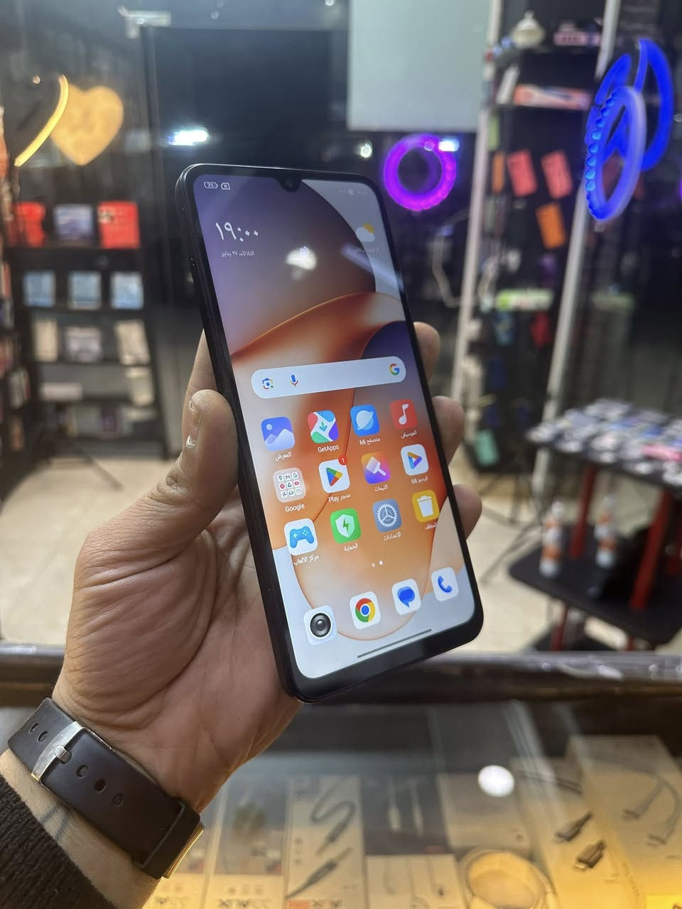 ريدمي C14😍
ذاكره 128
رام 4
باتري 5000👌
نظافه مليار ب ميه 
دبل سيم
كبس على وضعيه الوكاله 
وشاحنه وياه وكفر ولزقه هديه 
بمواصفات عاليه ومناسبه 
السعر 95الف فقط😍
واتساب ***********
عنوان هفلان يم مسجد سيد طيب
