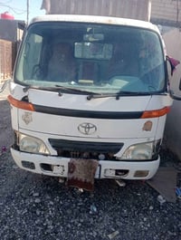 سياره دينا تيوتا موديل 2000 رقم بصره اليف مكفوله اصوليتها  السعر 55 ور...