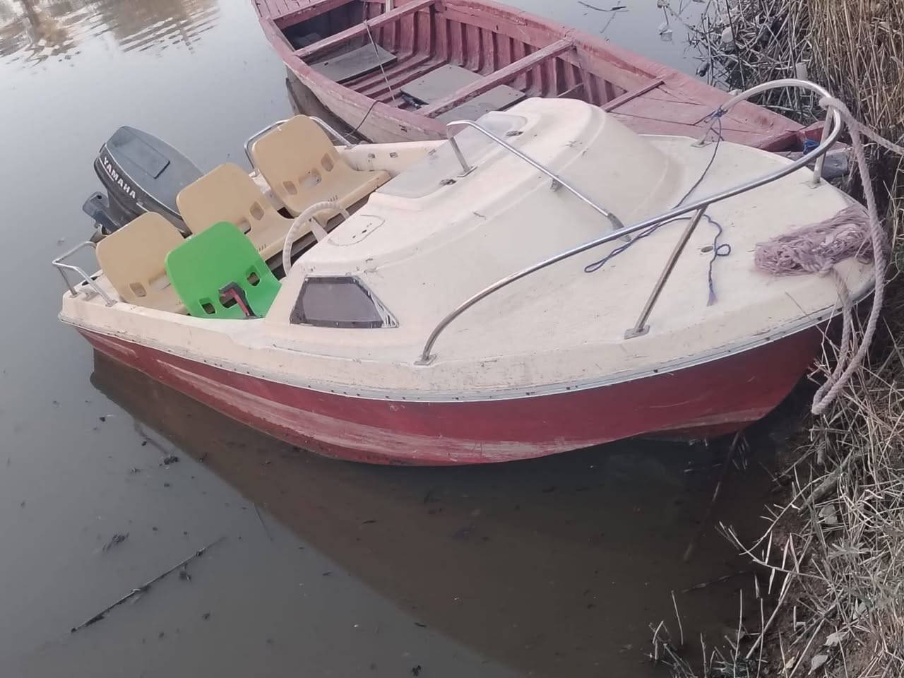 السلام عليكم زورق البيع زورق كلش حلو نضيه هو مكينته مكينه 55 يامهه نضيفه السعر 35 بيه مجال رقم 📱 ***********
