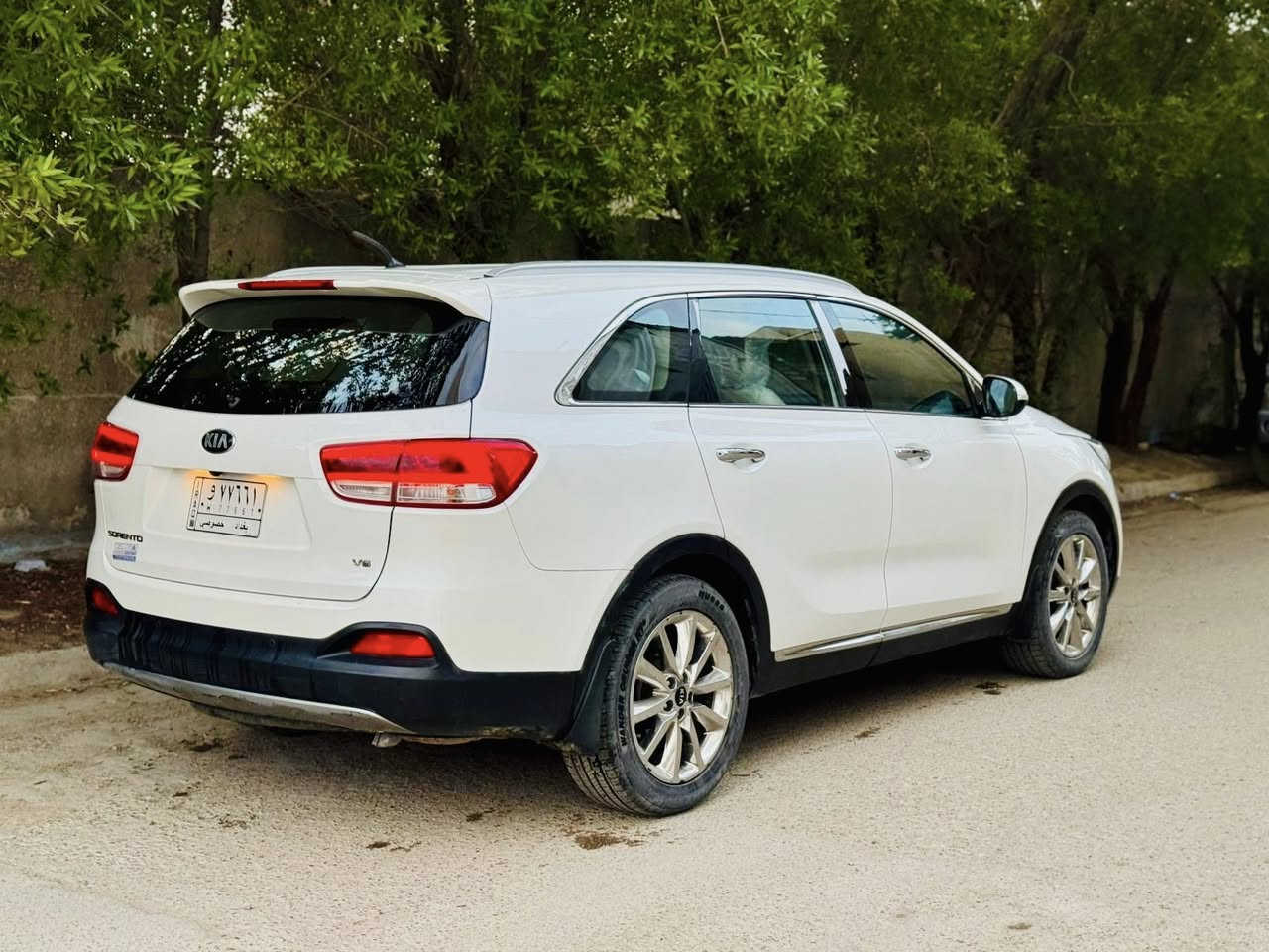 السلام عليكم ؟ بيع مستعجل
سورنتو  2018  خليجي. ب اسمي تحويل ثاني يوم

السعر : 228$  وبيه مجاااال 

اتصال : ***********

سياره كفاله من صبغ وتبديل فقط بارد ب جاملغ والباب؟ سونر مرفوق 

موصفات فول 1/1 من عدا البنراما

بصمه

صندوق كهربائيّ 
حساست امامي خلفي 
سايد بريك كهربائيّ
كامره خلفيه 
بصمه فتح ابوب 
مري شفط 
لدات امامي خلفي 
كشنات جلد 
كشنات كهربائيّة 
نضام ترحيب
نضام تزحلق 
مثبت سرعه 
نزول منحدرات
اوتو هولت 
اربع انضمه قياده سبورت. مريح. اقتصادي. عادي 
شاشه اعطال 
7راكب
5ويل كب 
3قطع تبريد مركزي

بغداد حي اور
