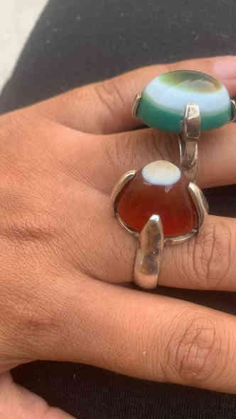 السلام عليكم——جزع درجه اولى—— الثاني مصور عكرب ———در النجف صياغت عرفان vip—-شفه العبد ——الاستفسار مهتم بهيج قطع رقم ***********
