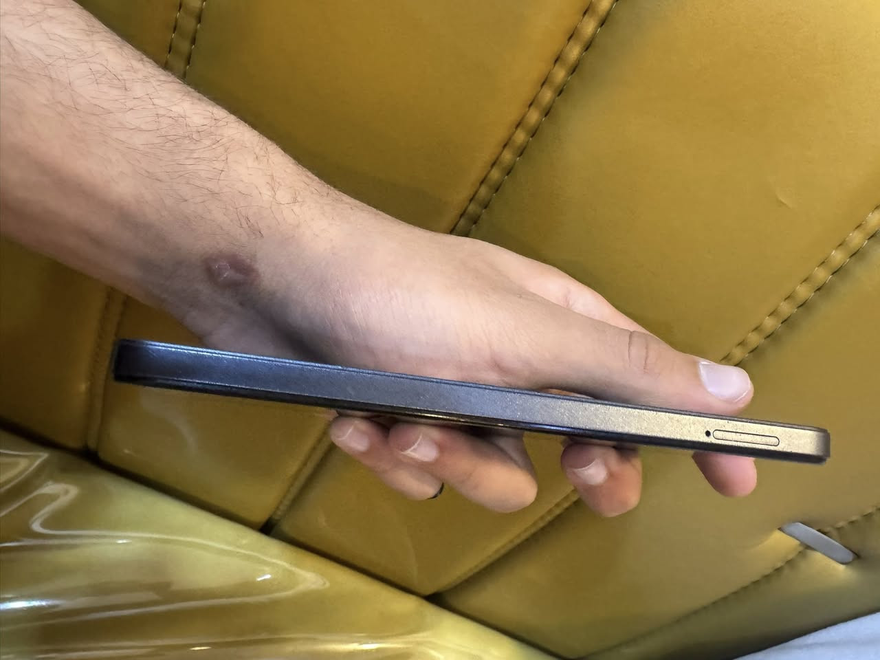 للبيع اخو الجديد تكنو سبارك كو
ذاكرة١٢٨+٤

بطارية٥٠٠٠

ويا كارتونة 

ولا شخط شاشة تلمع

كامرة حلوة

العنوان نجف ***********

السعر ١١٥ الف
