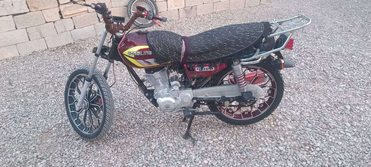 سولنك موديل 24 اوراق كامله دراجه مكينه شرط ما مفتوحه  كهربائيات سلف كله شقال  بس بيها خيط صرف سعر 400وبيها مجال ***********
