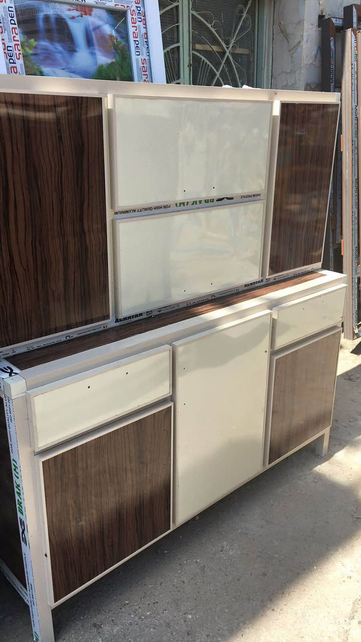 ‎حرصنا في هذا التصميم على استغلال المساحات بأفضل شكل، مع اختيار خامات تقاوم الاستخدام اليومي وتدوم لسنوات. لأننا نؤمن أن المطبخ هو قلب البيت، صنعناه بدقة تليق بكم.

‎سعر المتر الكاونتر 150 الف

‎سعر المتر المرمر. الصناعي 75 الف

‎سعر المتر المرمر الطبيعي125 الف

‎للاستفسار عن التصميم والتنفيذ، تواصلوا معنا عبر الواتساب 

0770 267 9966 كربلاء, العراق
