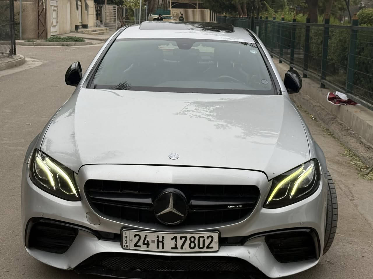 مارسيدس بنز E300 كلاسك للبيع
موديل 2017
اوتو بارك
حساس360 
داخل لدات 64 لون
داخل عمل احترافي روز رايز 25 لون
شاشة متصلة طويلة
كشنات جلد كهربائي
جنطة كهرباء
اربع بصمات
5 انظمه قيادة
رادار امامي خلفي كم
نقطه عمياء
كشنات تدفئة
استيرن تدفئة
4 ثيمات الشاشه متغير
ويل 19 فورجد 
السياره عليها كت كامل C63 اصلي
بعد بيهه هوايه مواصفات
وارد امريكي حادثها جاملغ وبنيد (ايرباك طاك وراجع سستم)
رقم شمالي هزة 98‎%‎ قبل شهرين
ماشيه 106 الف ميل
مكانها الدورة/ المهدية
#السعر النهائي 25 الف دولار (شدتين و50 ورقة)، واي استفسار اني حاضر
(***********)
