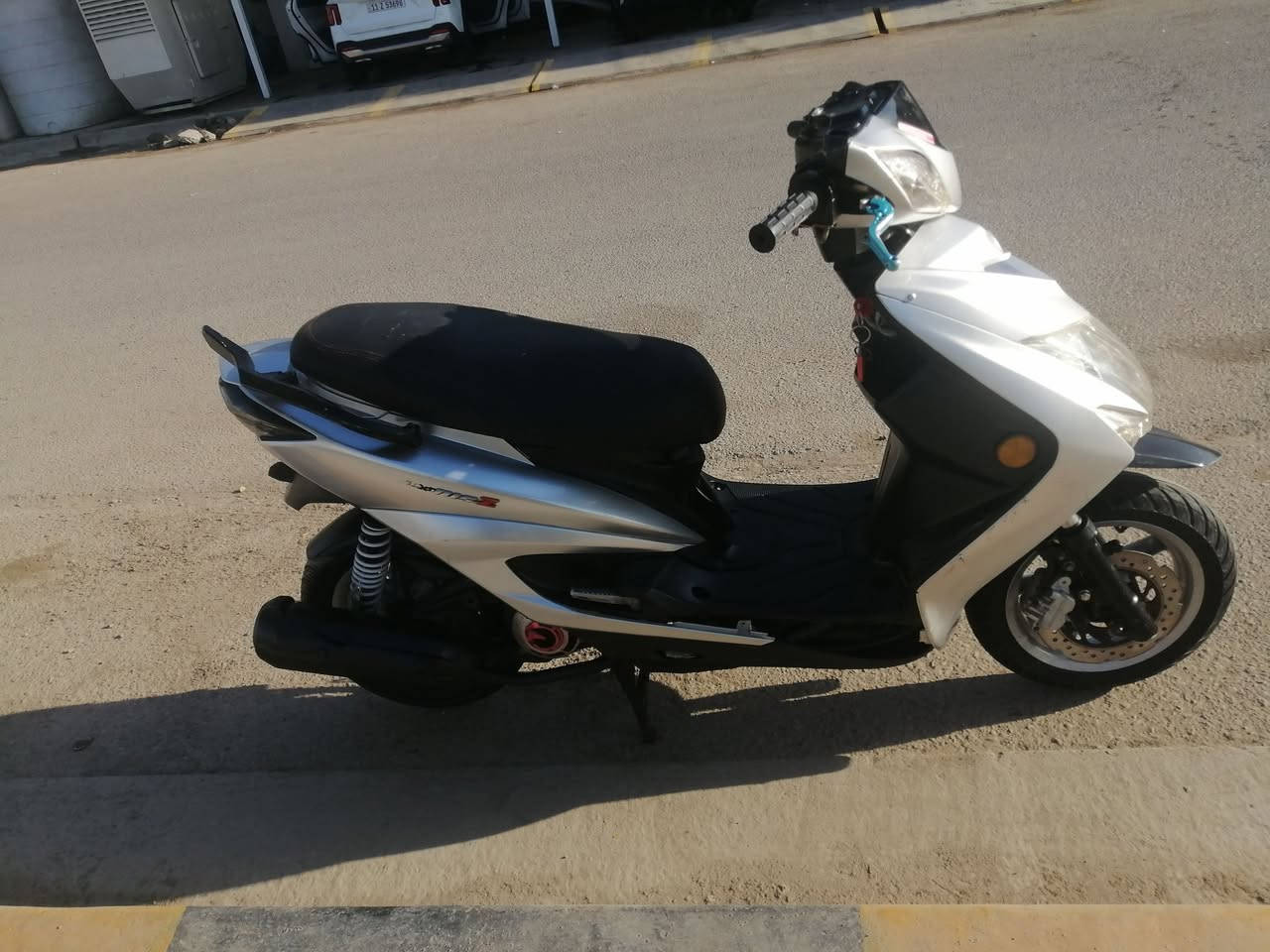 سلام عليكم دراجه للبيع سكنس لد معلكه ولفات ابيعه ع حطته نقوصاته قبق هندر او ترايش السعر ٦٠٠ وبيه مجال *********** متواجد واتساب
