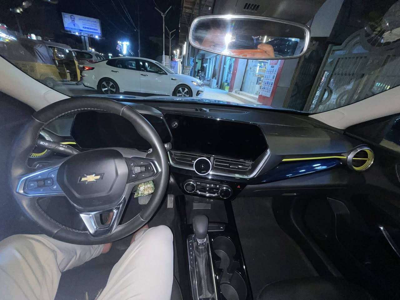 للبيع او مراوس بجارجر
شوفر موديل 2025
فول موصفات عدة الفتحة 
ماشية 15حادث بنيد وجاملغ
السعر 145بيه مجال 
مكان السيارة زعفرانية
***********
