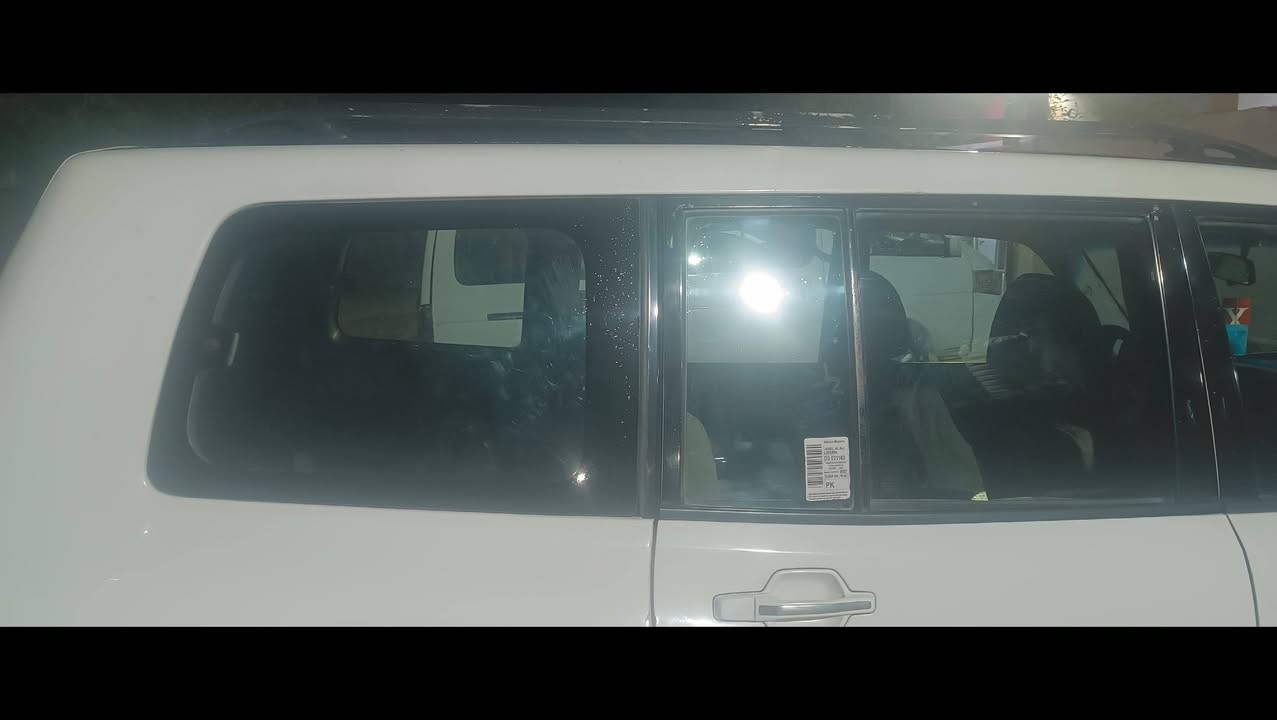 باجيرو 2002 للبيع محرك جديد مجفت خير من الله باسمي السعر 62 وبيها مجال سكن بغداد رقم موبايل ***********
