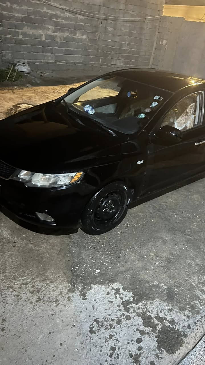 سلام عليكم من رخصت الادمن المحترم  سيراتو ٢٠١٢ كصه جنطه السياره جاهزه مكينه كير حداديه بيهه ارقام اربيل فقط كهربائيات جاهزه للأخير السياره وارد أمريكي السعر ٣٩ وبيهه مجال مكان بصره تليفون *********** متواجد اتصال واتساب
