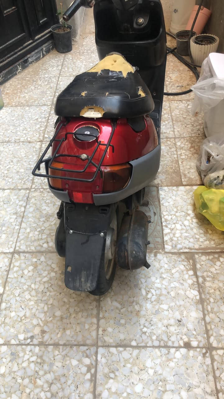 بطه للبيع موديل٩٩ دراجه نضيفه تسوه الدراجه مامفتوحه ومكفوله من الروله ولكير وتمشيك مسافات مكاني كربلاء حي العباس 
رحمه لامك متشتري لتعامل السعر خاص
للاستفسار اكثر ***********
