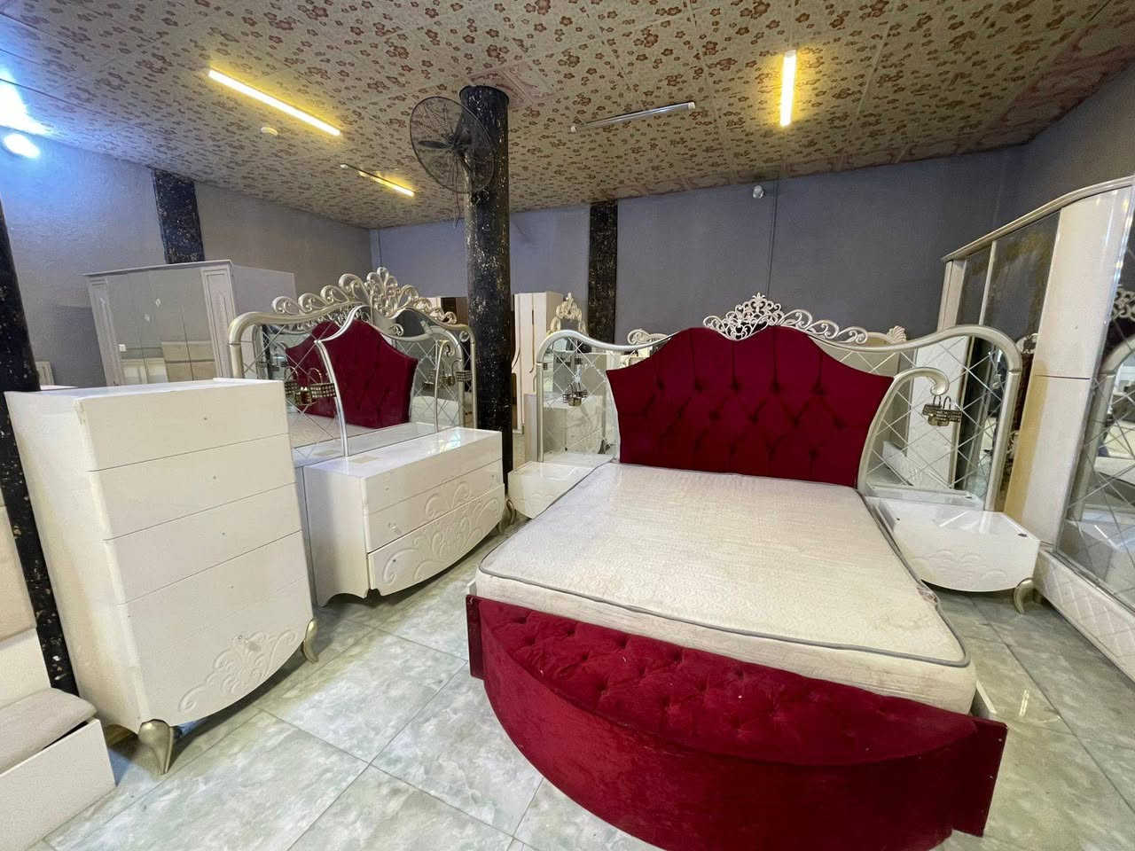 ٤٧٥ الف فقط
غرفه نوم تركي بسعر مميز يشمل النقل والشد الطابق الارضي داخل محافظة النجف 
 
***********
