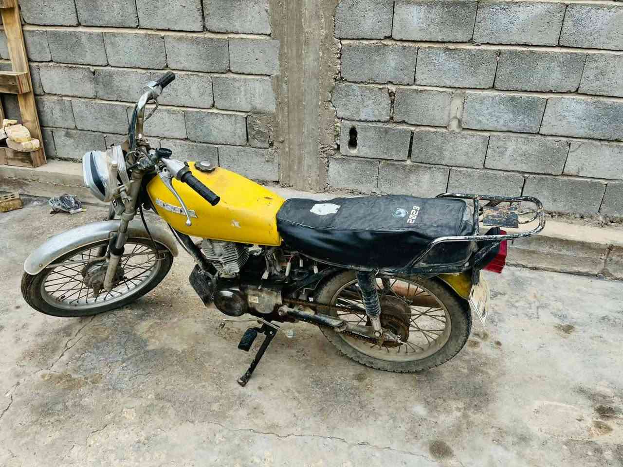 السلام عليكم دراجه اربعه كير
2016اوراق اصولي سعر 225وبيه مجال بسيط لتواصل 
ع هاذه رقم ***********
