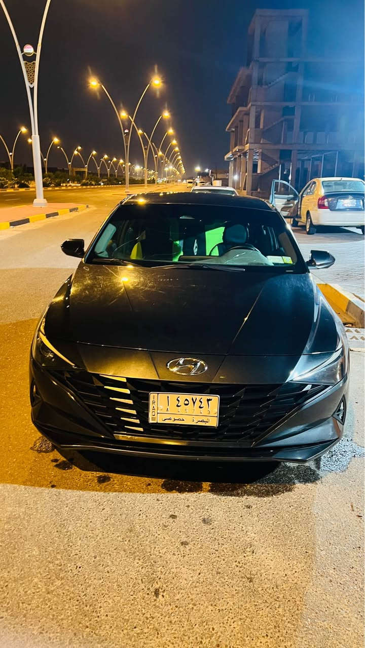 النترا 2021 لون نفطي نص مواصفات  شاشه تحكم ستيرن توقف ذاتي تحديد مسار مثبت سرعه و بعد سياره جاهزه كير مكينه تبريد تدفئه ماشيه 70m للمراوس بسوناتا او K5. ((((مراوس فقط بدون بيع)) ))رقم بصره معوقين باقي كم شهر و اصير حره راعيه موجود و مستعد للوكاله
مكاني قبله *********** البصرة, العراق
