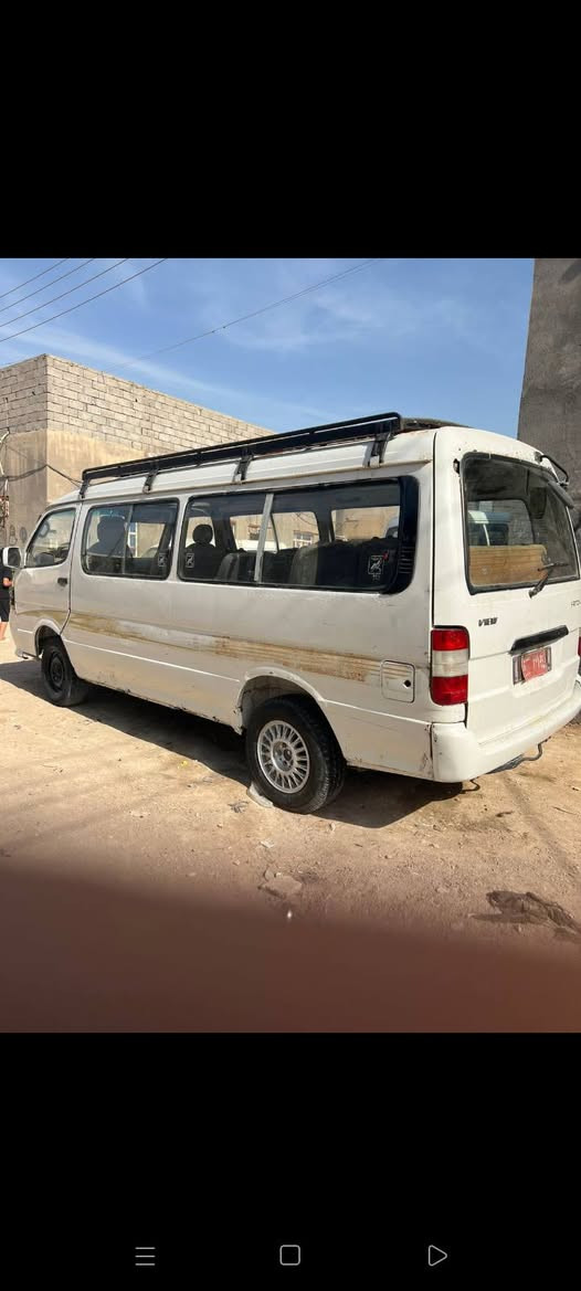 السلام عليكم فتون موديل 9 مكينه وجير وحداديه تخوم تاير رقمها بصره راعيها موجود السعر 20 مكانها بالبصره باقي التفاصيل على الاتصال وبيها مجال ***********
