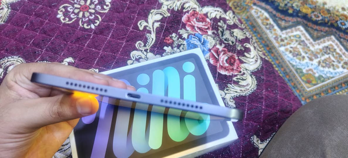السلام عليكم حبايب عندي ايباد ميني 6 ذاكره 64 جهاز كلش نضيف فقط بيه الكلاس مفطوره وممأثره عل شاشه ولا عل لمس العنوان بغداد الحريه الثالثه قرب ساحه عدن ***********
