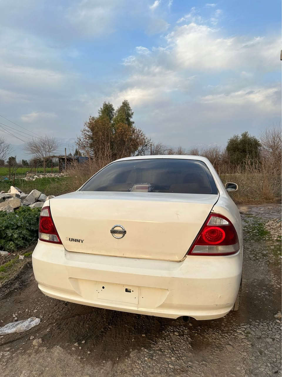 سه ني كؤري براوه موديل ٢٠١٢ 
سبي ناو زه رد قرجيكي بيشي هه يه به شه رتي كيرو مه كينه 
سعر : ٣٩ گلا 
ژم : *********** السليمانية, العراق
