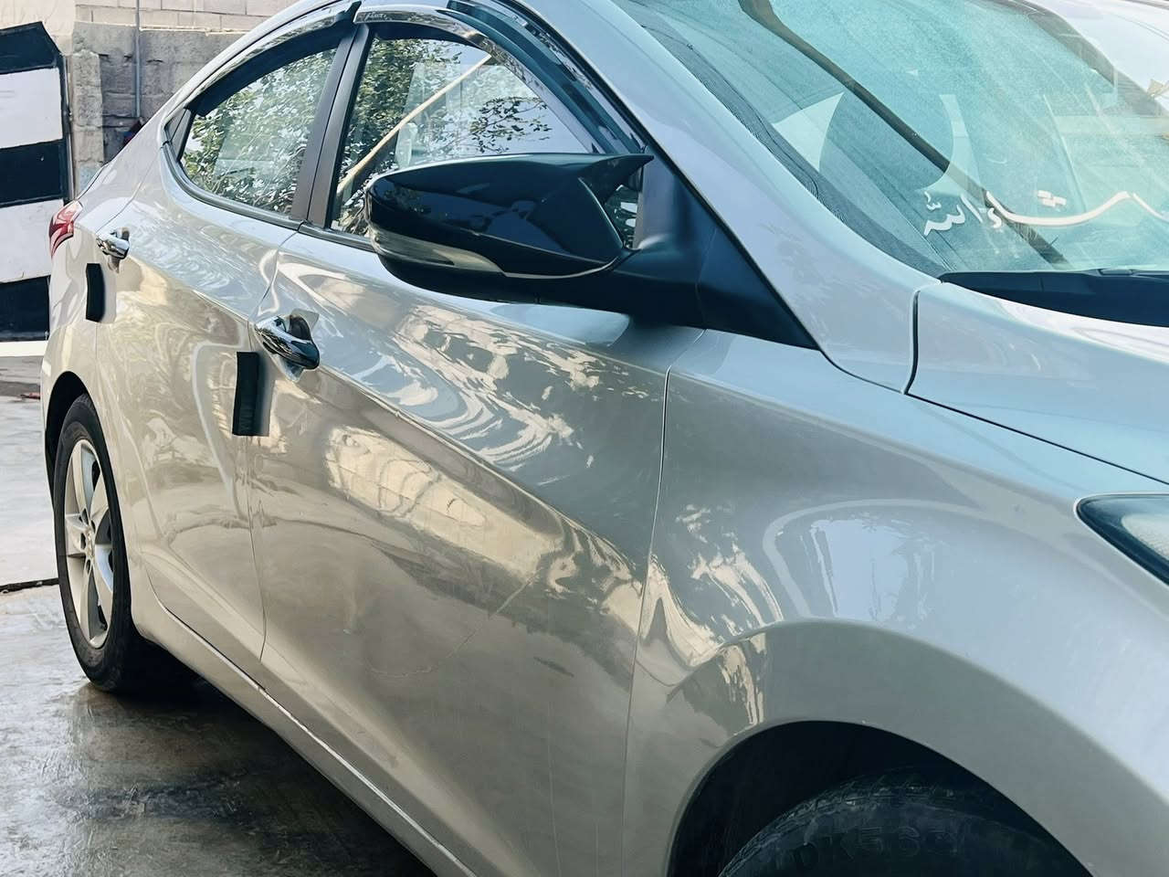 سلام عليكم انتره2012مضلع للبيع
موصفات فول خليجيه

بصمه

تنته

كلين 

كشانه جلد

تبريد تدفئه 

دكم بل ابواب 

سياره فول مشاالله سعرها 115 الستفسار عله عاذه الرقم ***********
