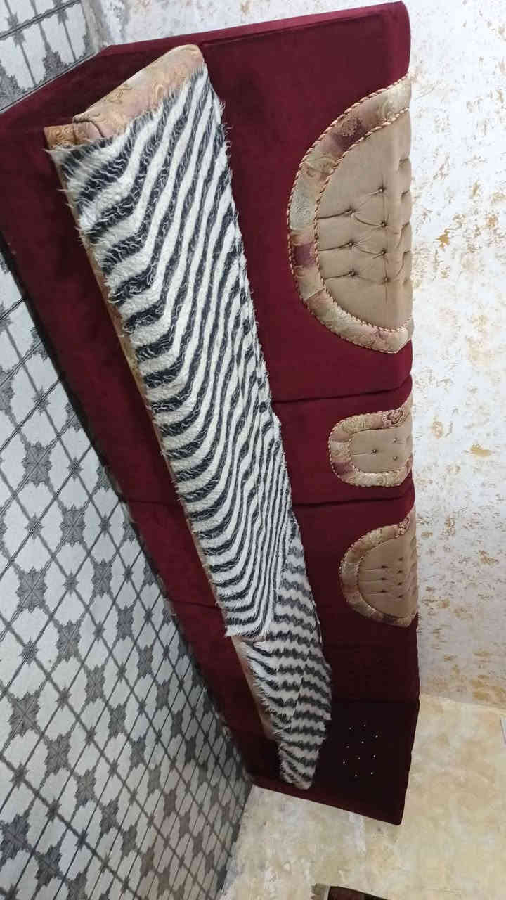 السلام عليكم 

تخم قنفات العدد 7 مع طبلات العدد 8 نظيفات مابيهن اي شي السعر القنفات والطبلات 450  بيهن مجال كلش قليل 
العنوان البصرة ٥ميل 
***********
هذا رقم صاحب القنفات البصرة, العراق
