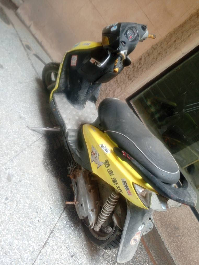 سكنس نثيه طفت عندي ومامشغلها صار شهر ونص عايفها ماعرف شبيها رجآ الموشراي لايدخل مكان كراده 
واتساب *********** بغداد, العراق
