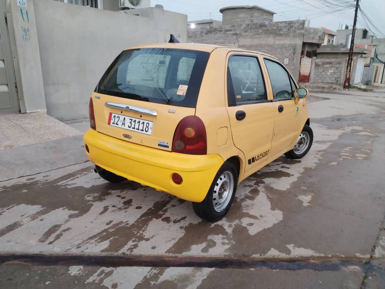 كوكو تكسي مديل 2012 رقم نينوى اجنبي للبيع محرك وكير شرط بدون ضرر كابون بانزين بيها طخم تايرات جديد تبريد شغال السعر 35 للاستفسار الاتصال على ***********
