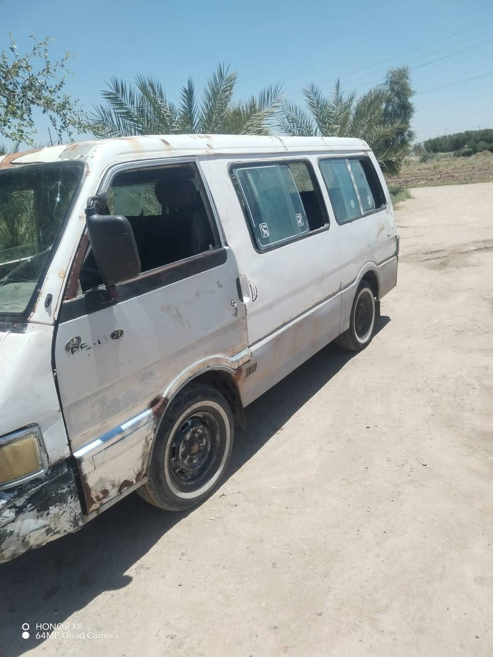 السلام عليكم كيا بستا للبيع بدون رقم شغاله محرك وكير خير من الله بس طاكه جبنه مال محرك سلف جديد وداينمو وباتري جد
شواصيهه مكسرات الاماميات موضحات بالصور ابيع كوم حديد السعر ١٤ وبيها مجال عنوان ابو غريب الرضوانيه
واتساب *********** /***********
