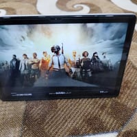 ايباد بعده جديد مال دراسه والعاب وياه ماوس وكيبورد وشاحنته وقلم تصيرله...