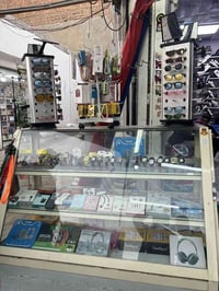 مكلف بالنشر ميز للبيع كامل مواصفات ساعات هتفون اكسسوارات 07864492580