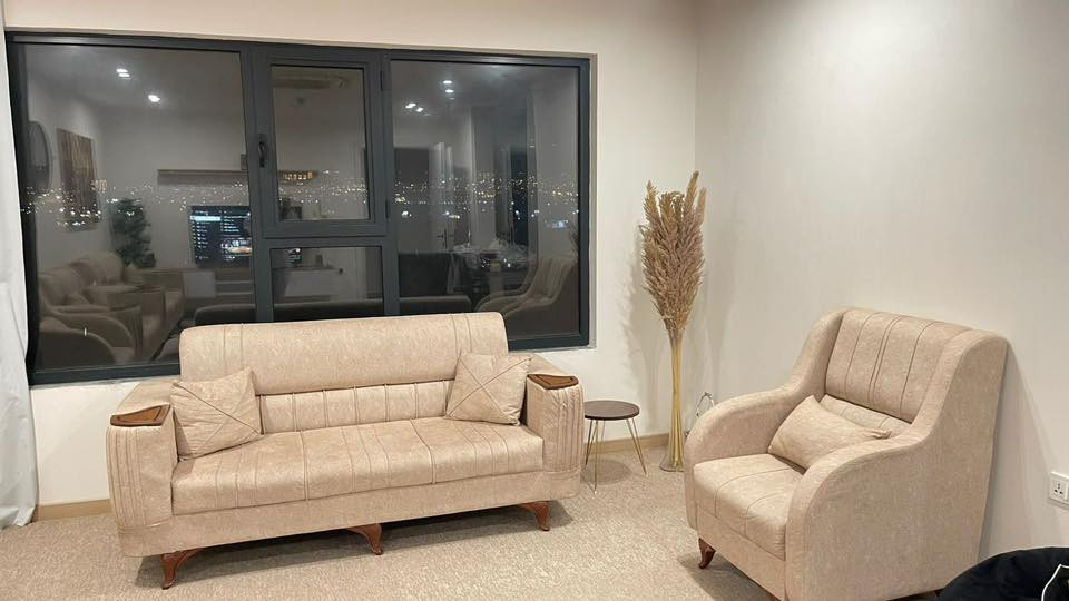 للبيع في السليمانية چوارچرا بسعر مناسب 
*********** واتساب
