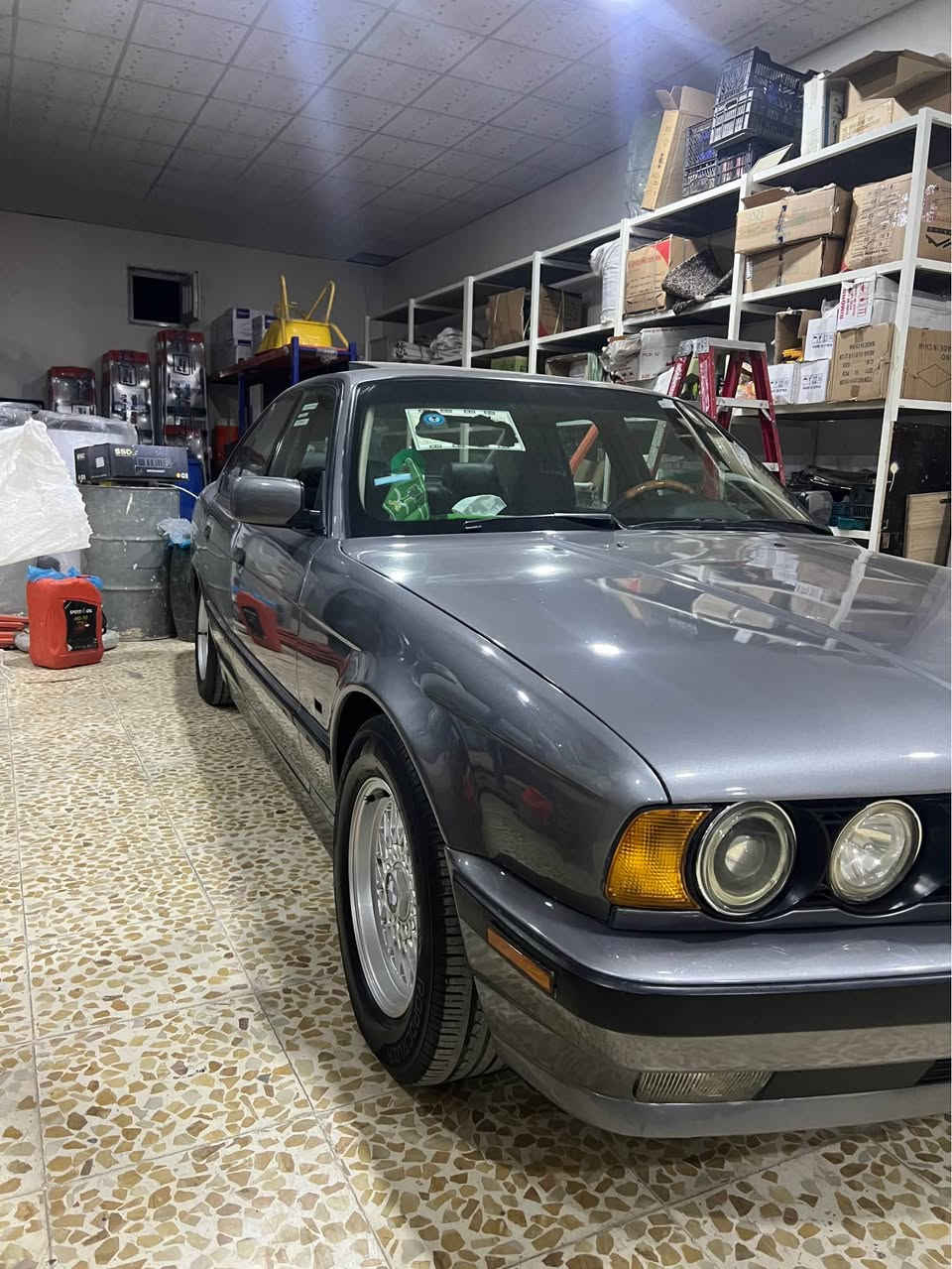 مۆدیلی٩١ مەکینە٥٢٥ بیلادیە تەماتیکە تەبریدە سلایتە چوارجام کارەبای و ئاوێنە کارەباییە هەموو گیانی بەشەرتە پێشو پشتی کەپسە هەیکەلی سەت لەسەت خاوێن تەحویل وەکالە  بەناوکردن وەرگەران برانەوەی بەشەرتە شوێن هەولێر *********** أربيل, العراق
