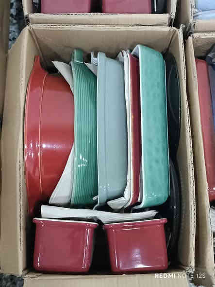 بايركس قوالب حراري 
احجام كبيره ووسط 
كارتون طابقين 
سعر الكارتون 40 وتوصيل مجاني 
للحجز مراسله الخاص او واتساب *********** 
عنوان صلاح الدين قضاء الدور 
متوفر توصيل لكل المحافظات
