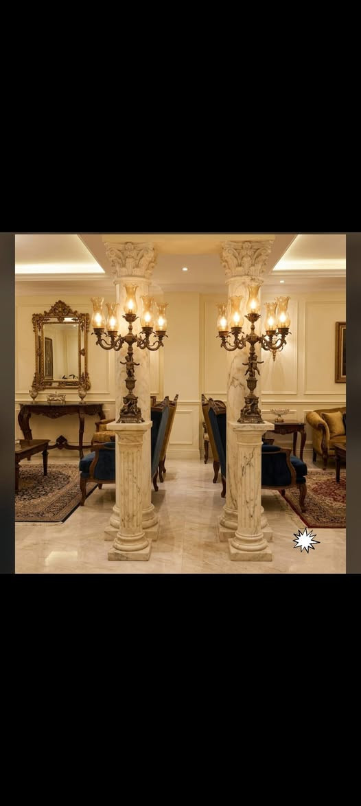 زوج من الشمعدانات البرونزية بتصميم "كيوبيد" الكلاسيكي💫
​الخامة: مصنوع  النحاس عالي الجودة، مع لمسات فنية دقيقة.
​التصميم: يتميز بوجود تماثيل "الكيوبيد" (الملائكة الصغيرة) التي ترمز للفن الكلاسيكي القديم، مع تفاصيل محفورة بدقة على القاعدة والجسم. 
ارتافه 100 سم 
5 شعله 
متاح توصيل وشحن دولي 
اتصل بنا الآن 
01225251441


**إذا كنت صاحب هذا الإعلان وتريد حذفه لأي سبب، رجاءا أرسل رسالة إلى الدعم الفني**