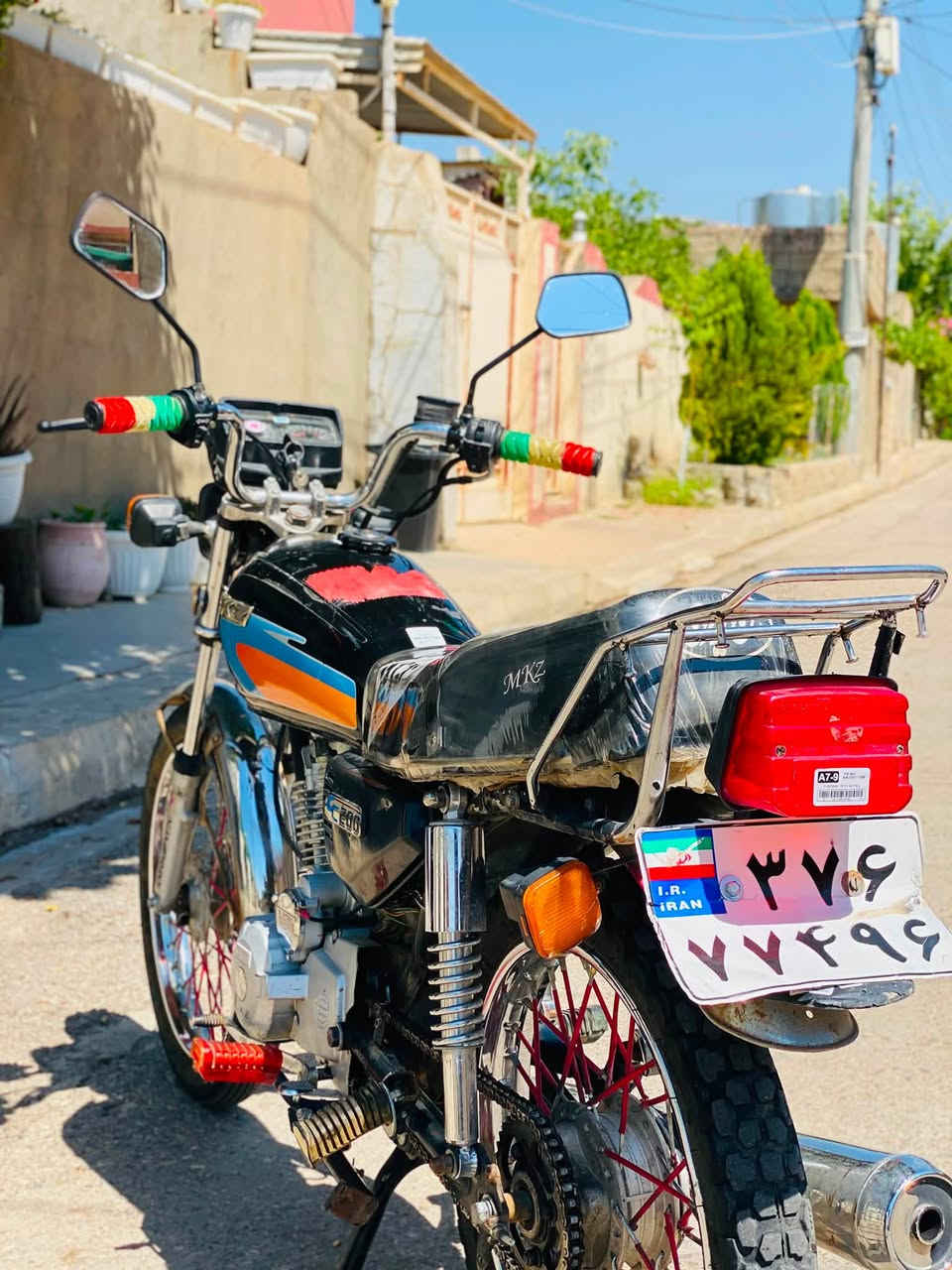 mkz 150ئەم ماتۆڕە بۆ فرۆشتن ماتۆڕە ئێرانیە شتێکی نمونەو پاکە هەموو گیانی بە شەرت شوێن هەڵەبجەی شەهید نرخی 440ماعمەلەیەکی کەم ژمارە تەلەفون ***********
