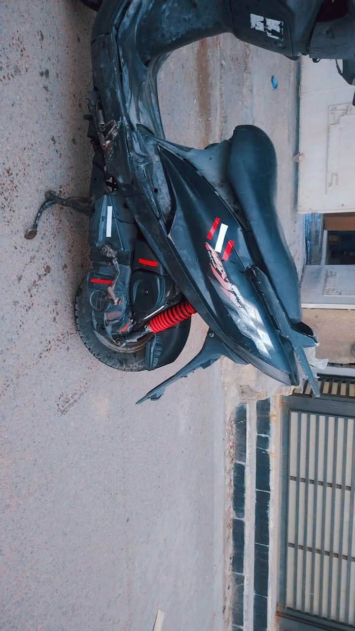 اللهم صلي على محمد وال محمد
دراجه ماكس ١٤٠ سلف هندر كهربائيات كله شغاله ستاند صفح وستاتد تعليك محرك ناشف لاتبخير ولا تنقيص
كفرات اصليه مختم أوراق بيه
كفرات ختم واحد ع شرط
قفل جنطه قفل ستيرن
مكاني بغداد لبياع السعر 275 وبيه مجال
*********** خابر وتدلل
