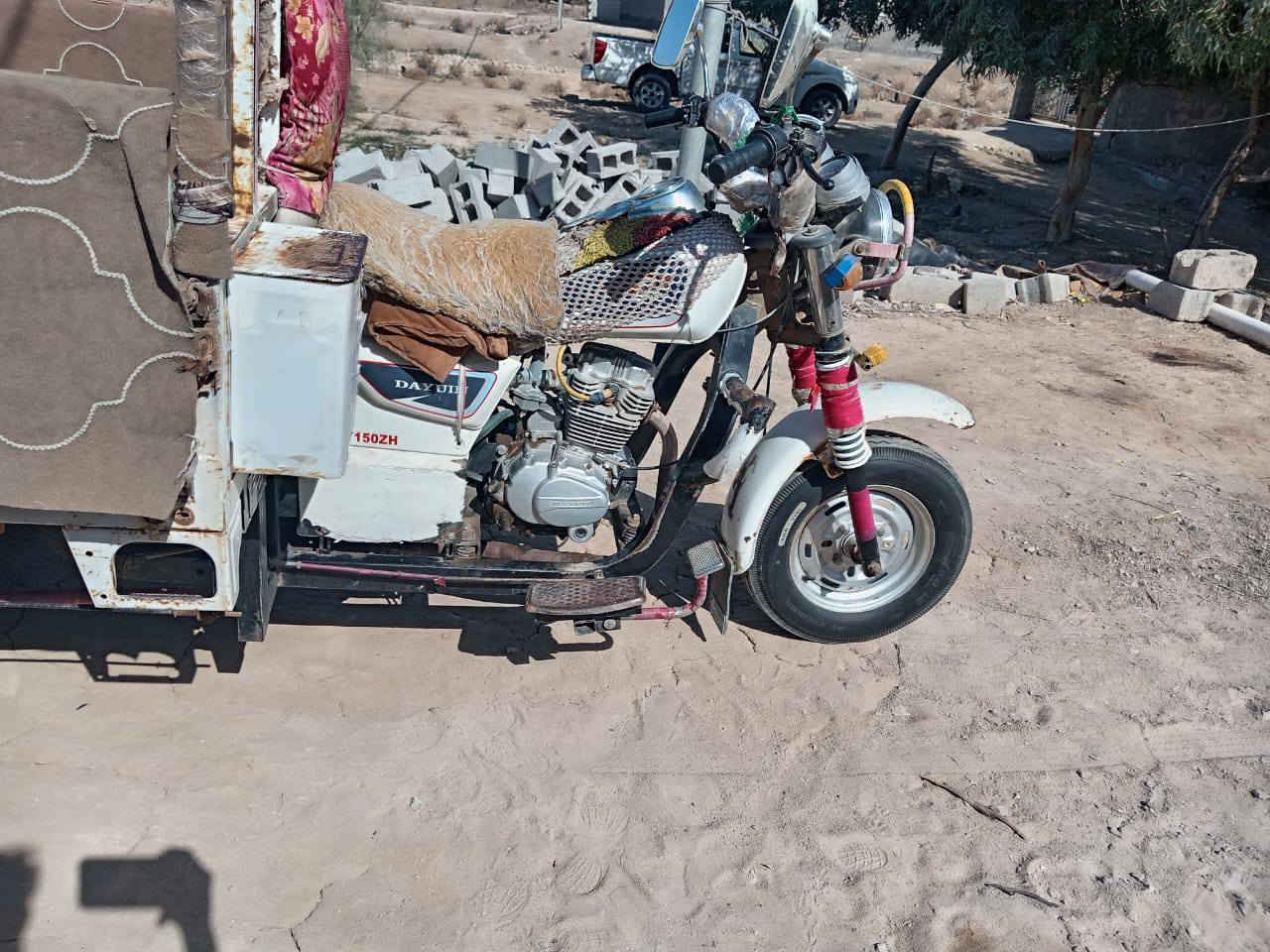 السلام عليكم ستوته دايون موديل 20 اوراق 
أصولي من معرض الكرار ناصريه 
مكاني الشطره  *********** الاتصال
