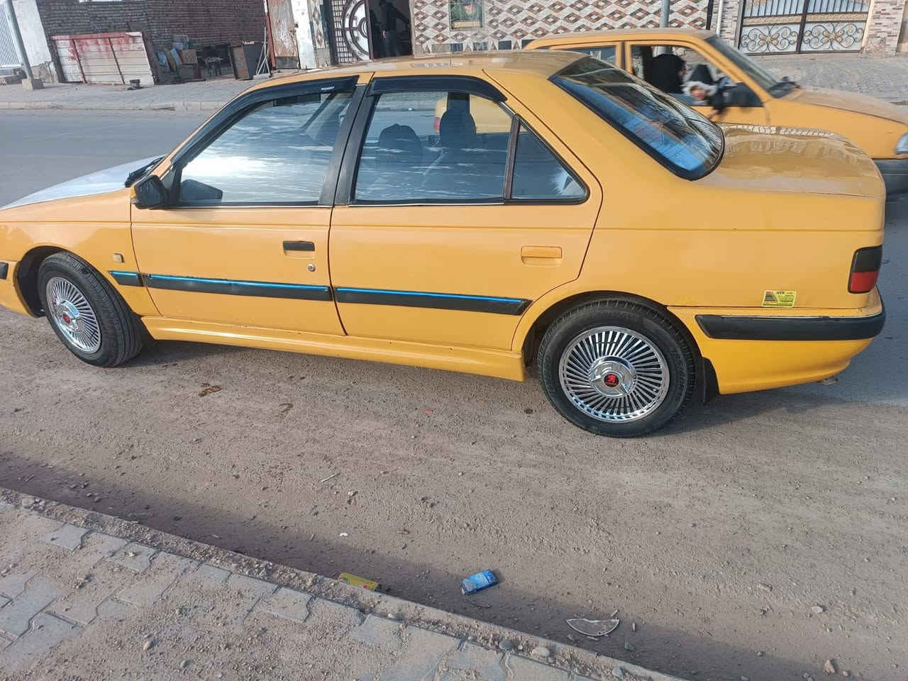 السلام عليكم. مكلف بالنشر.... بيجو بارص 15 واسط مصفره هيأه وغرامات تخم تاير تبريد تدفئه مكينه كير كله جديد كهربائيات سياره مكفوله من الحادث للبيع 42 وبيها مجال للاستفسار الاتصال على الرقم ‏‪0776 330 5236‬‏
