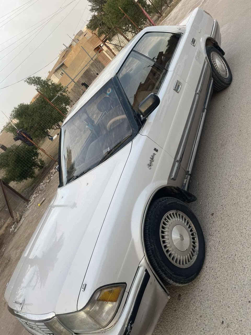 السلام عليكم هارتوب موديل ٩٠ رقم بغداد انكليزي باسمي كير مكينه مكفوله صدر جديد مكفوله من ضربه وصبغ والكص بيه جراد خفيف ب قماره تخم تاير سياره نضيفه وجاهزه  داخله نضيف جدا مكان سياره بغداد السعر ٥٥ بيه مجال بصيط الاتصال ***********
