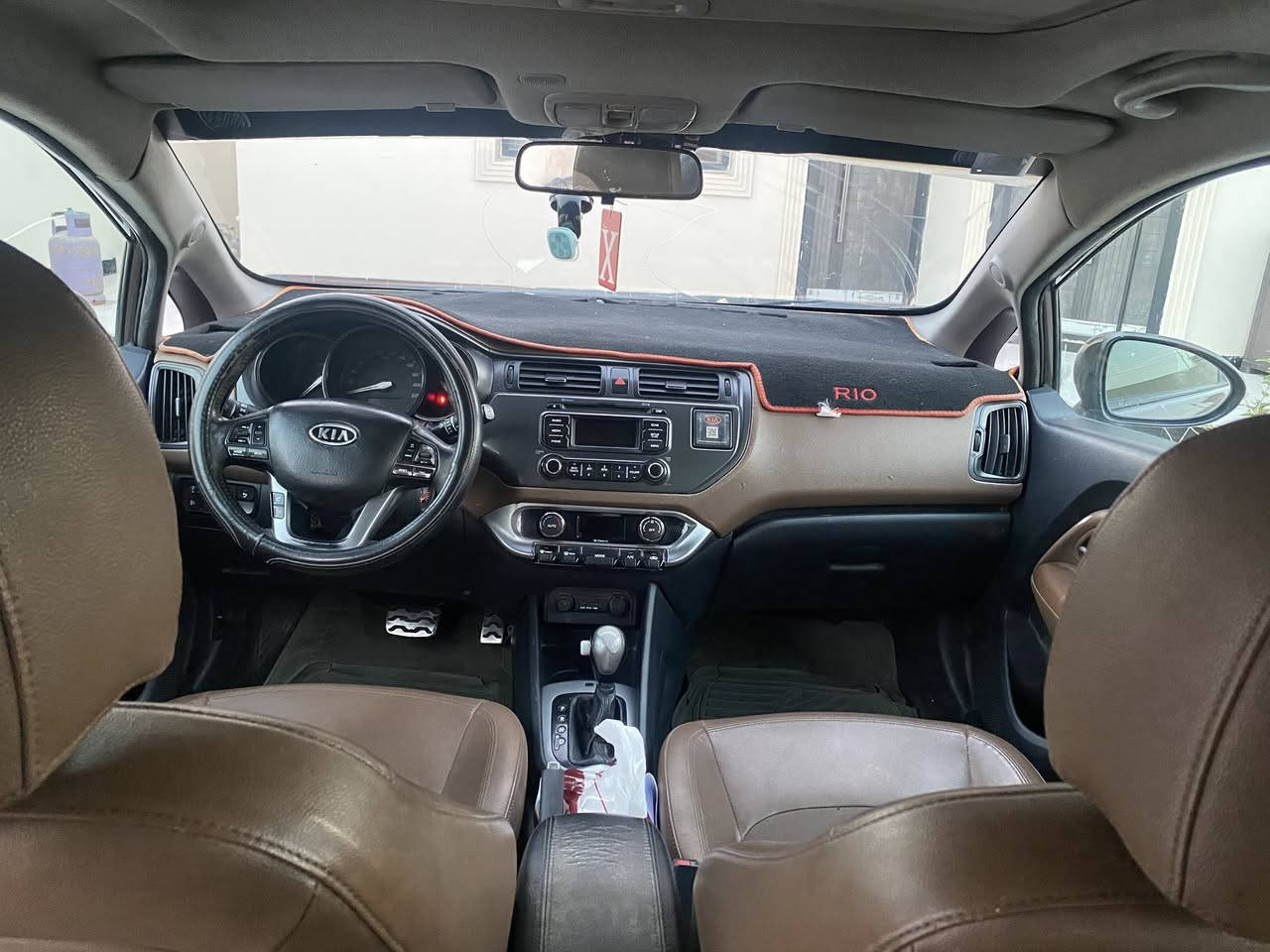 بيع او مراوس

كيا ريو ٢٠١٣ خليجي هاتش باك

كشنات جلد
 
فتحة سقف 

تحكم استرين كامل

مرايه شفط

محرك اقتصادي ١٤٠٠ بدون دفانز

رقم بغداد دولي وسنويه جديده

السياره مابيهه ضربه فقط اباب السايق بالعراق ونرشت حزام كان بيهه جراد وشخوط

السياره اي نقص مابيهه تدفئه شغاله وتبريد بس تشد كمبريسير موجود عندي

مكانهه ديالى بعقوبه  ومرات بغداد تتواجد

السعر ٧٩ ورقه

 واتس وخاص موجود ***********
