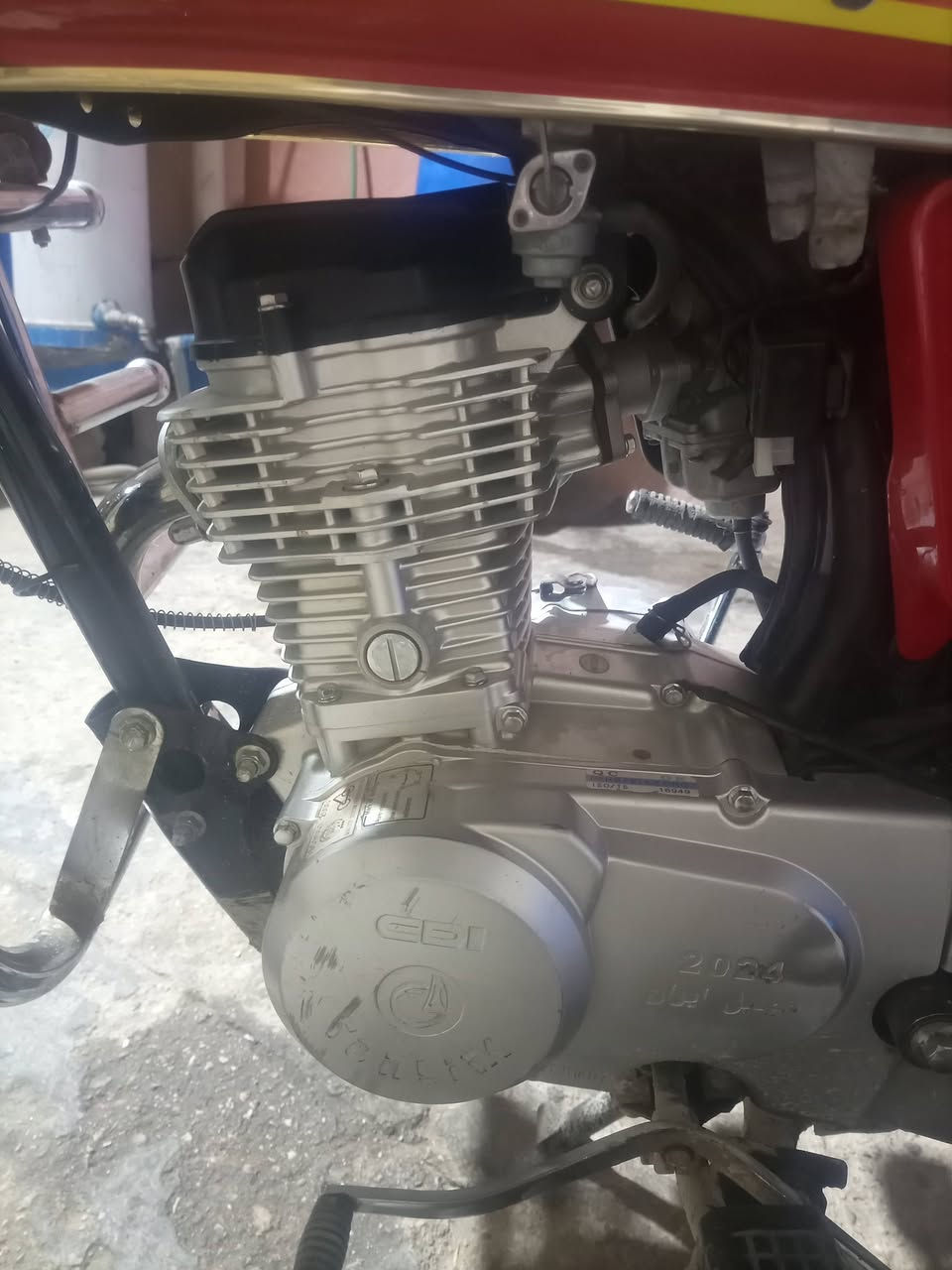 سلام عليكم دراجه ايرانيه البيع دراجه حلوه نضيفه كهربيات كله شغاله مكاني بغداد مدينة موديل 2024 *********** سعره 650 بيه مجال وراق صولي
