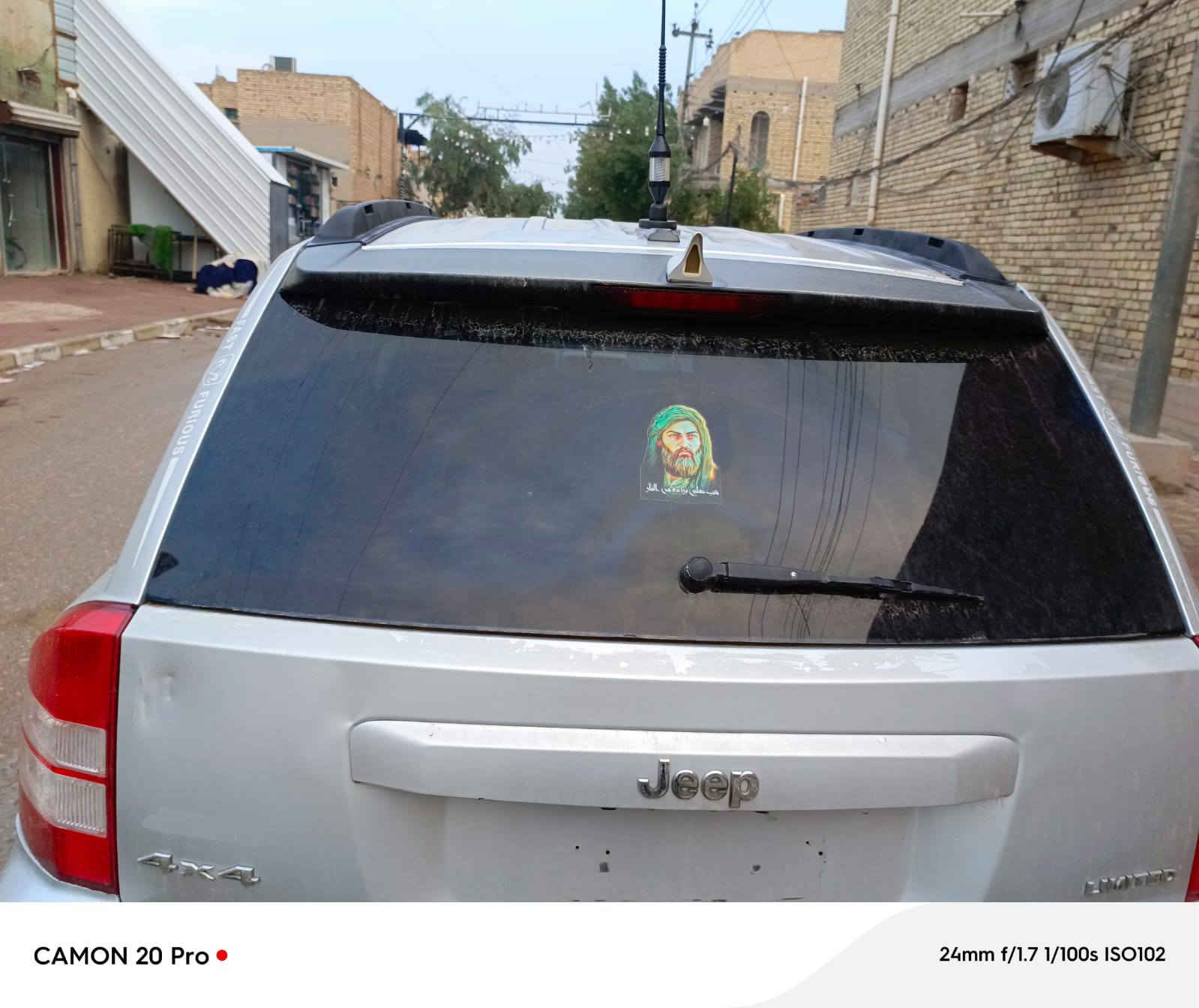 السلام عليكم اخوان سياره جيب كومباص 2008 للبيع السنويه مجدده2028مسان وسياره جديده مناقصه اي شي السعر 54وبيه مجال قليل حق الجيه وشراي يتصل ***********
