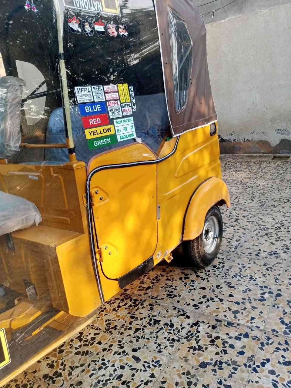 سلام عليكم تكتك 21 نضيفه مجفته فقط سنويه رقم كربلاء مشروع وطني اداورلك عماره رقم *********** /سعره 6650
