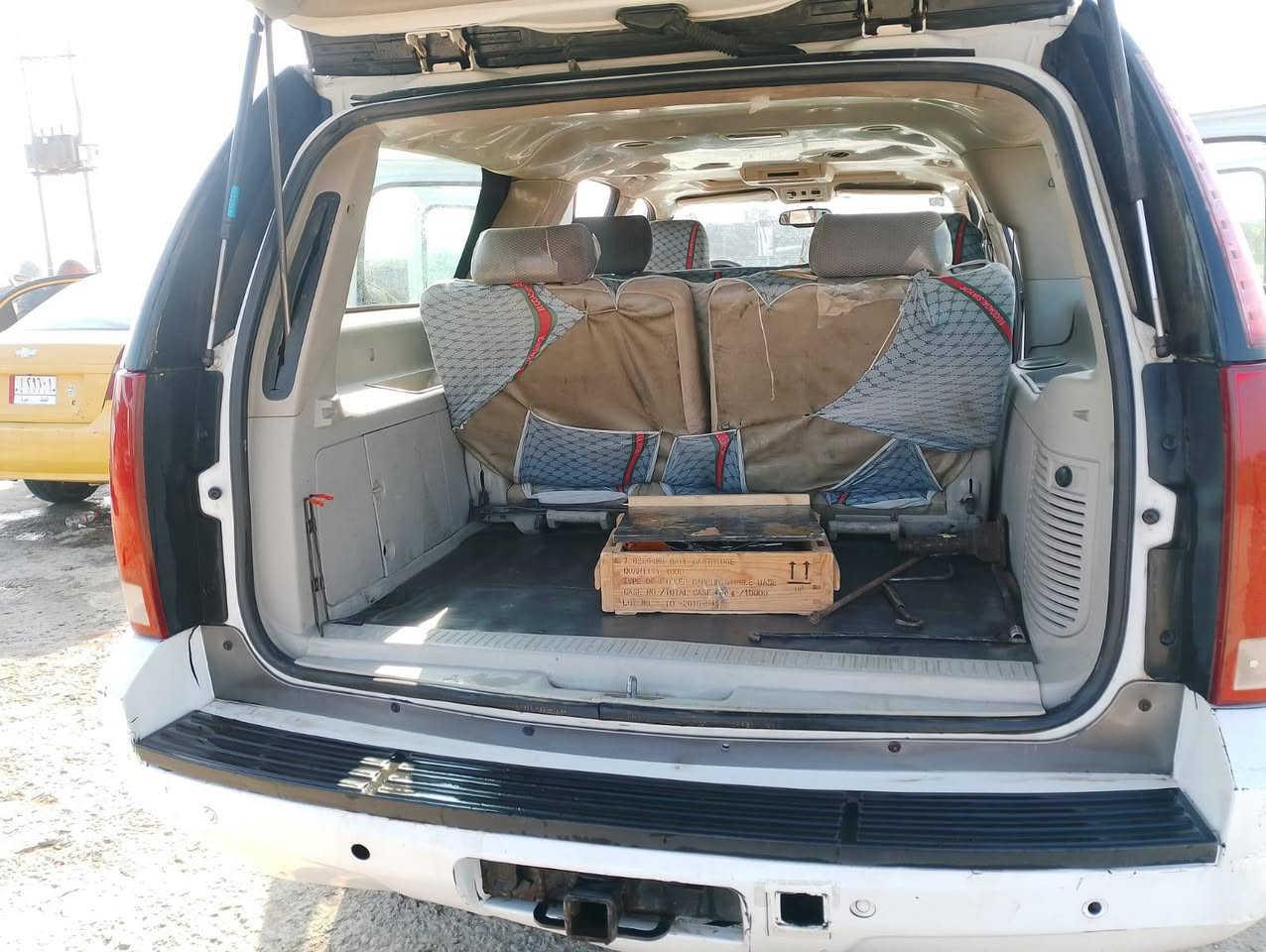 ‏للبيع او المراوس تاهو طويلة موديل 2007 وارد امريكي بيها جاملغ امامي فقط جاهزة من كلشي بدون اي نقص رقم واسط تستلم رقم انگليزي كامل سنويتها تنتهي سنة 2030 اونها اصل ابيض محرك 5100 .. السعر 135 وبيها مجال للاستفسار على الرقم ***********
‏موجودة بالنجف ناحية الحرية.
