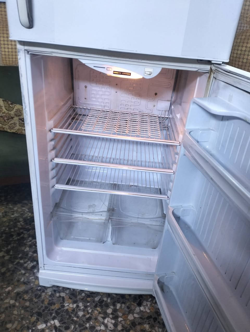 ثلاجه نضيفه حجم كبير تجميد فول سعر 200


**إذا كنت صاحب هذا الإعلان وتريد حذفه لأي سبب، رجاءا أرسل رسالة إلى الدعم الفني**