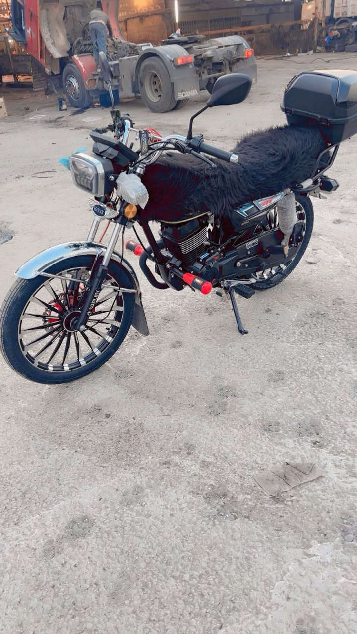 دراجه سونك موديل 2025. للبيع السعر مليون 50 وبيه مجال قليل العنوان بغداد فلكه سلمان ما متواجد علا الفيس المحرك 200 ضاقطه وزنجيل الدراجه زيرو زيرو ماشيه قليل الهاتف ***********
