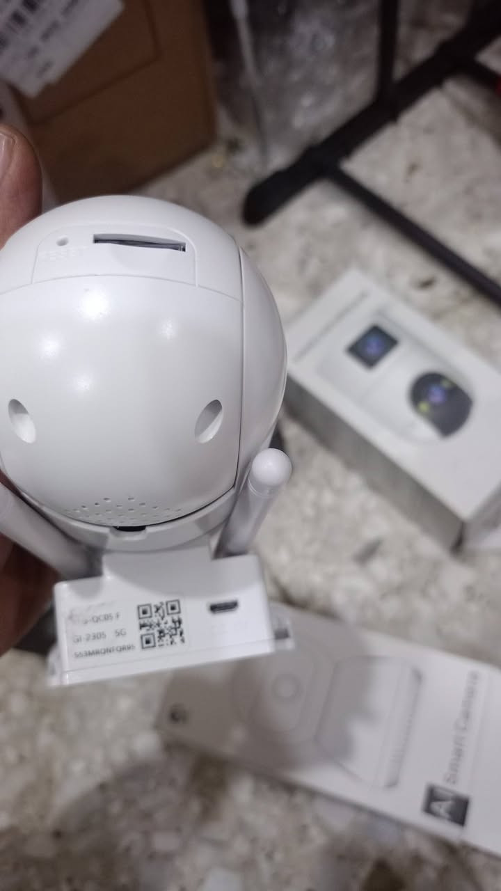 السلام عليكم أربع كامرات سعر القطعة 10 الف عدة الكامرة ام السلك سعره 25
***********
