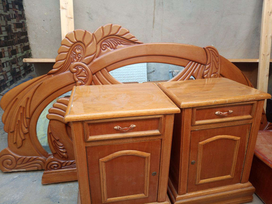 چرباية وتاج وملحقاتها وزاوية  تسگام صاج درجة اولى السعر 250 مكاني النجف بالكوفة الي عنده استفسار على الرقم ***********
