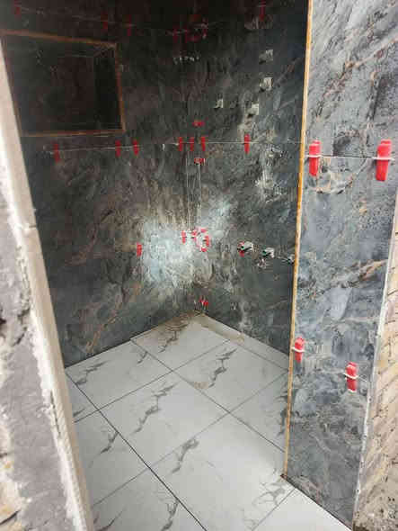 خلفه سيراميك وارضيات وتطبيك درج وتغليف واجهات حجر مرمر وفوم شغل درجه اوله وللتواصل على لخاص اولاتصال على رقم ***********
