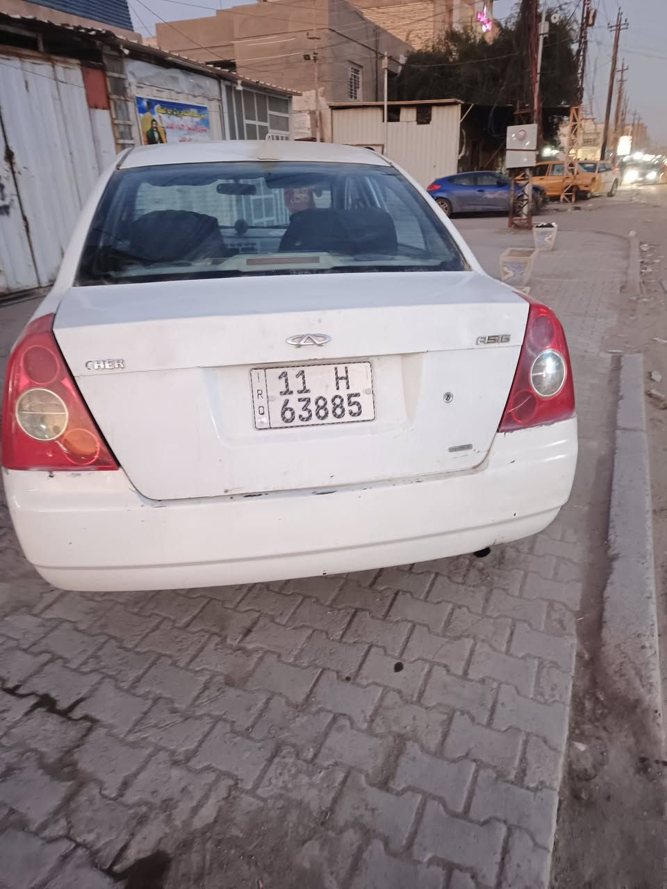 سلام عليكم 
سيارة شيري موديل 2008 
محورة كير ومكينه كورلا
سعر 30 وبيه مجال
تبريد شغال 
مكان بغداد الزعفرانية
رقم الهاتف ***********
