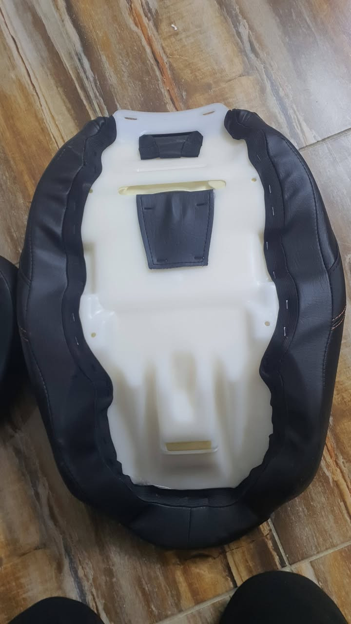 كشن قطعتين للبيع *********** سعر ٤٠
